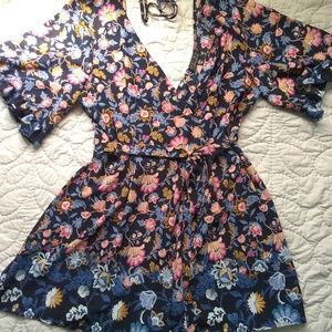 Nwot Navy blue floral Trixxi romper